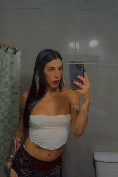 Nacha Rivero (41 anos) — Palermo, Argentina - 129