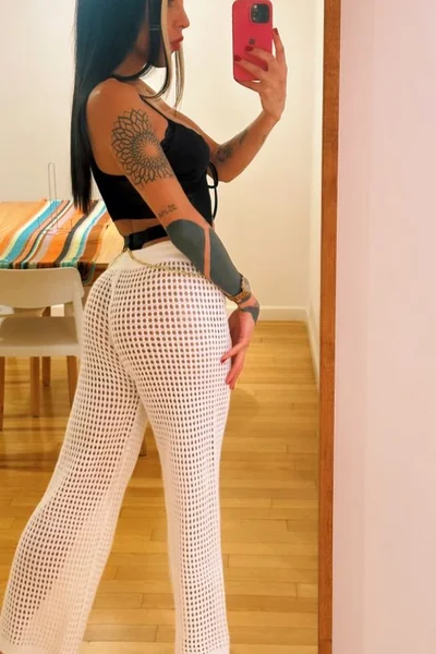 Nacha Rivero (41 anos) — Palermo, Argentina - 66