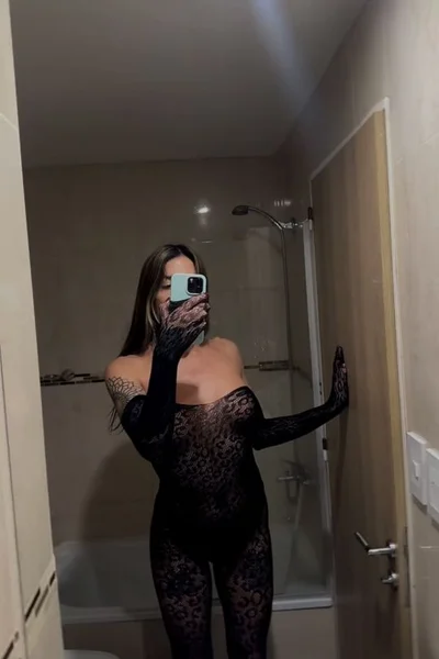 Nacha Rivero (41 anos) — Palermo, Argentina - 9