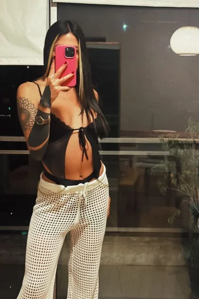 Nacha Rivero (41 anos) — Palermo, Argentina - 68