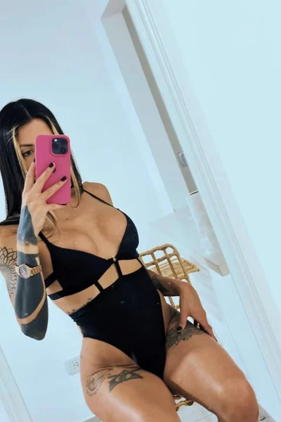 Nacha Rivero (41 anos) — Palermo, Argentina - 75