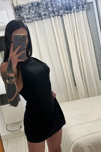 Nacha Rivero (41 anos) — Palermo, Argentina - 118