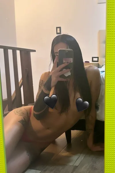 Nacha Rivero (41 anos) — Palermo, Argentina - 141