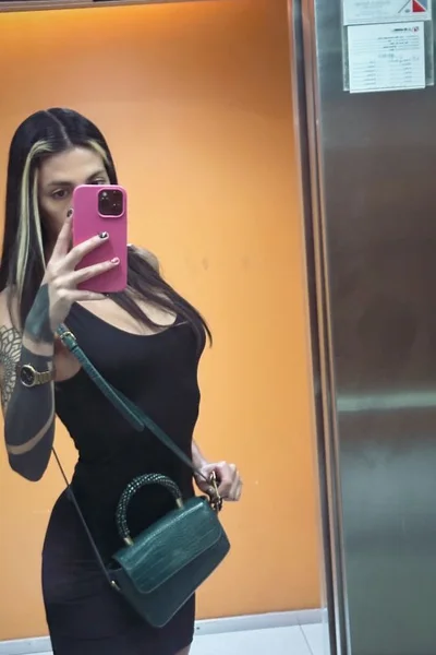 Nacha Rivero (41 anos) — Palermo, Argentina - 87