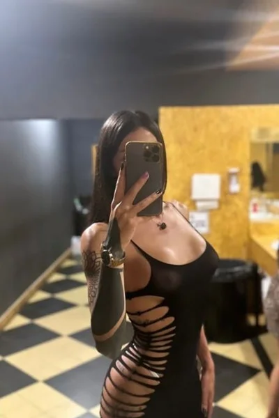 Nacha Rivero (41 anos) — Palermo, Argentina - 130
