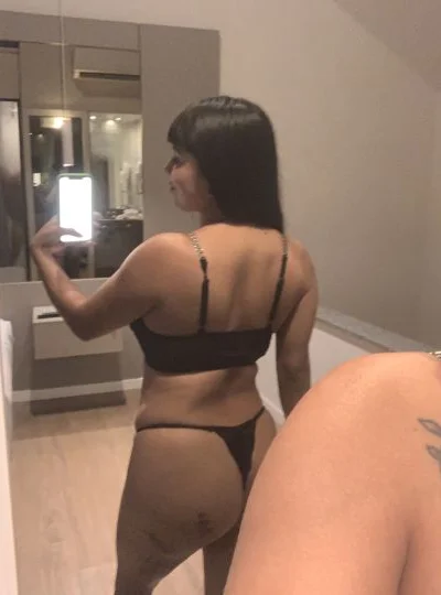 Sheyla (26 años) — Quilmes, Argentina - 18
