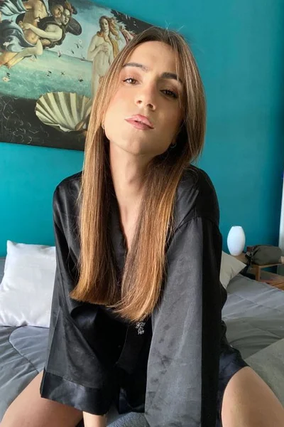 Juana Bonita (25 years) — Nuñez, Argentina - 19