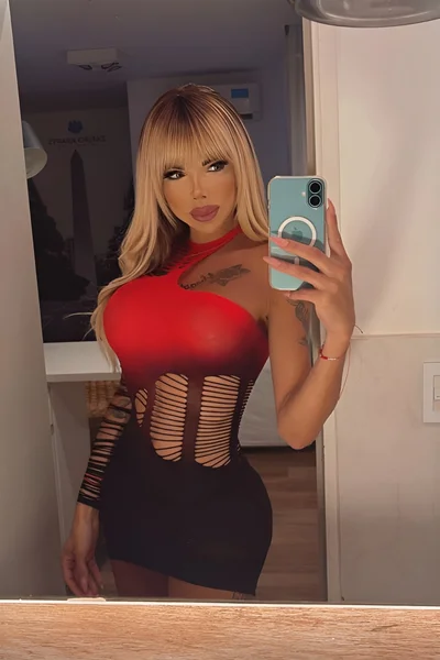 Florencia Kardashian (30 años) — Palermo, Argentina - 111