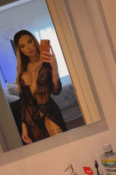 Florencia Kardashian (30 anos) — Palermo, Argentina - 321