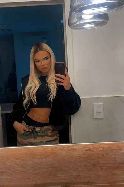 Florencia Kardashian (30 años) — Palermo, Argentina - 388