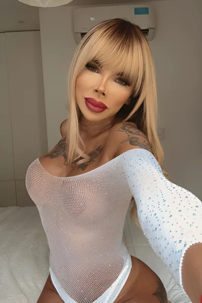 Florencia Kardashian (30 años) — Palermo, Argentina - 114