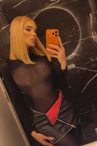 Florencia Kardashian (30 anos) — Palermo, Argentina - 279