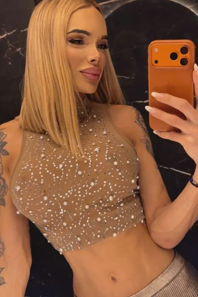 Florencia Kardashian (30 anos) — Palermo, Argentina - 283