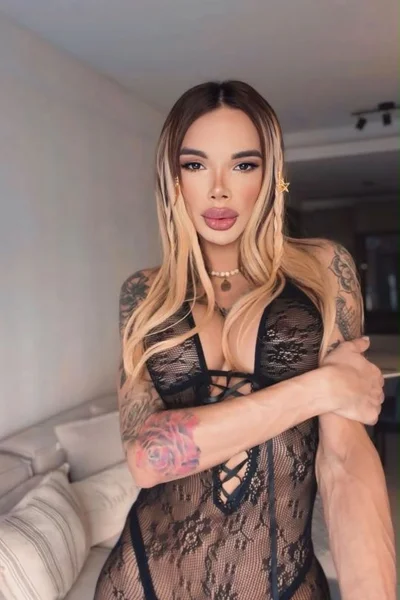 Florencia Kardashian (30 anos) — Palermo, Argentina - 298