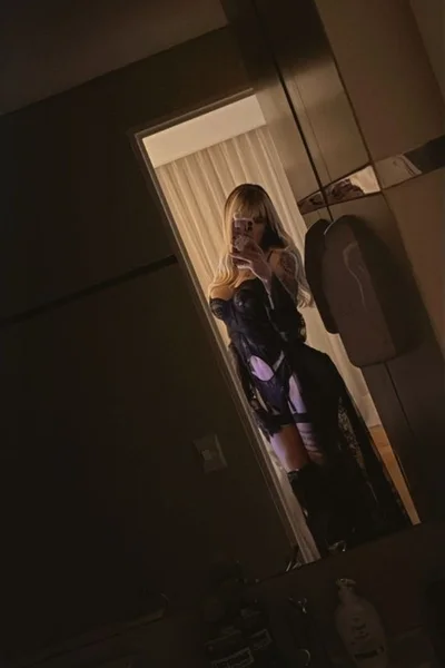 Florencia Kardashian - 152