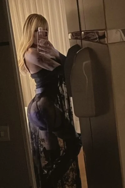 Florencia Kardashian - 153