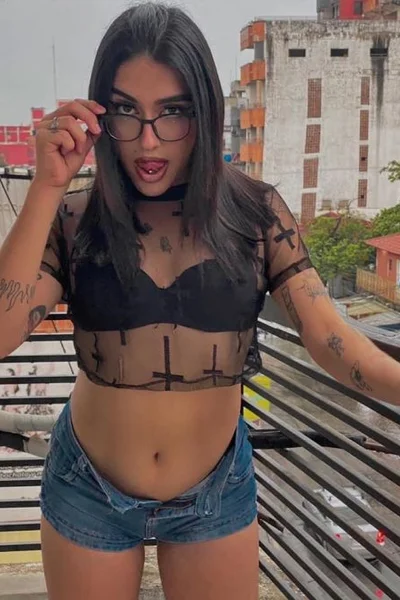 Shirley (21 años) — Palermo, Argentina - 200