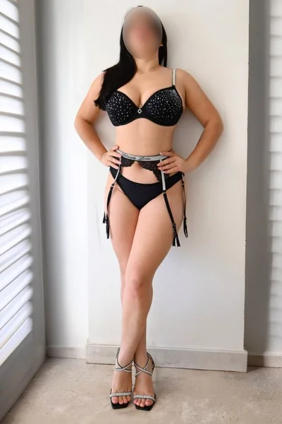 Brenda (24 years) — Lomas de Zamora, Argentina - 24