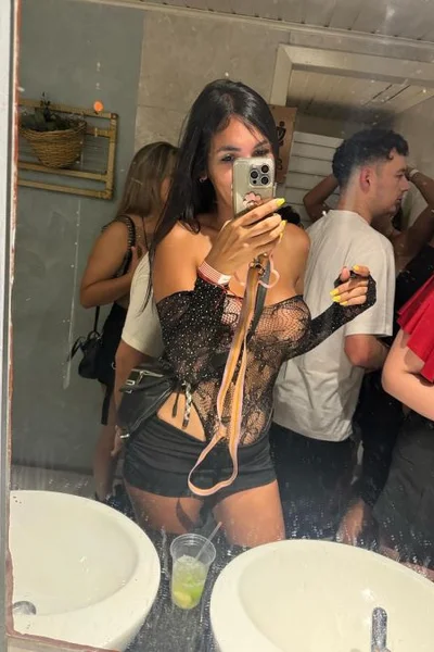 Ornella (31 años) — Colegiales, Argentina - 80