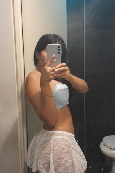 Celeste (23 años) — Palermo, Argentina - 20