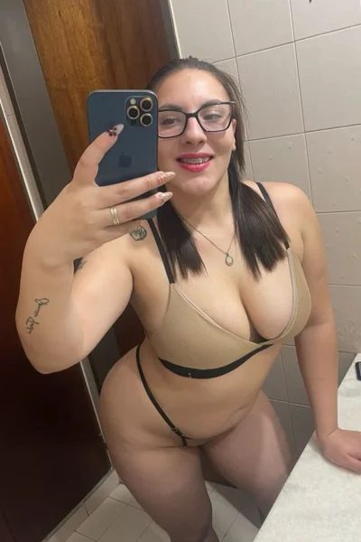 Yami (25 anos) — Confluencia, Argentina - 54