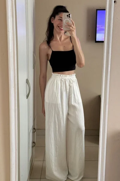 Juliette (25 años) — Recoleta, Argentina - 5