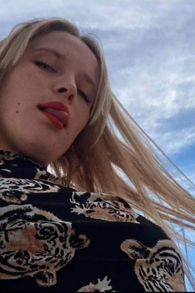 Bel (26 años) — Maldonado, Uruguay - 2