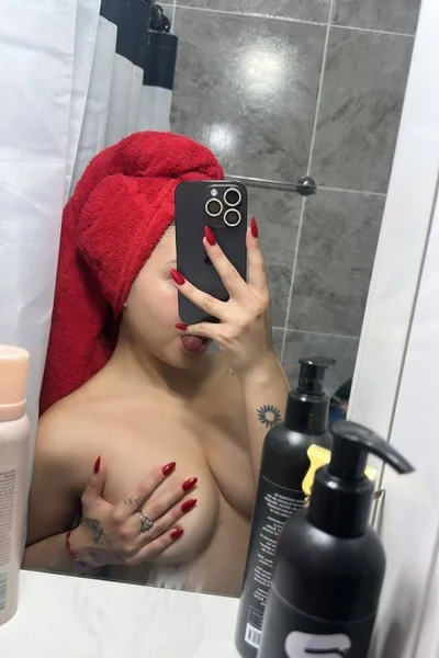 Madisson (22 años) — Lomas de Zamora, Argentina - 30