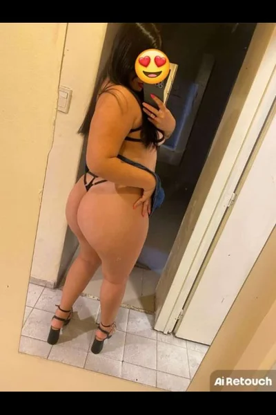 Sophia (26 years) — Confluencia, Argentina - 23
