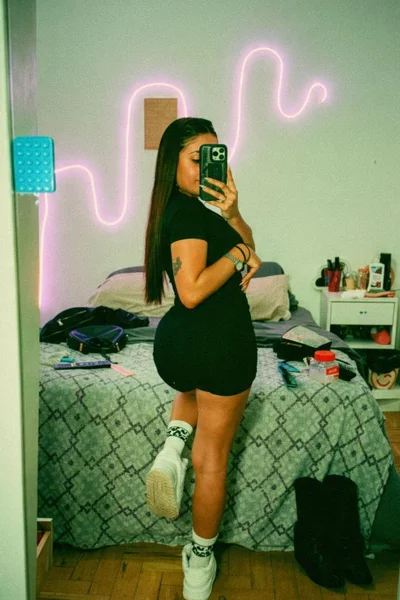 Luna (26 years) — San Isidro, Argentina - 3