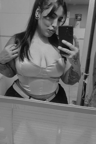 Lara Belen (24 años) — Bariloche, Argentina - 36