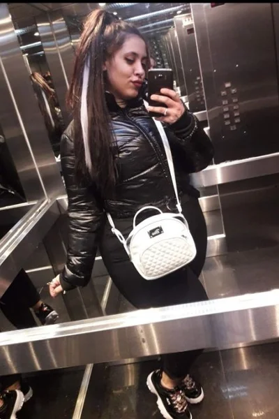 Lara Belen (24 años) — Bariloche, Argentina - 77