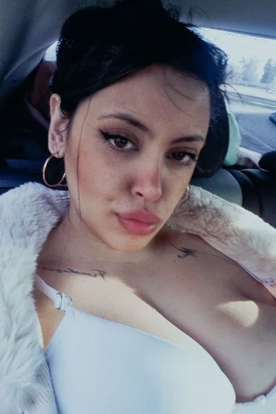 Lara Belen (24 años) — Bariloche, Argentina - 27
