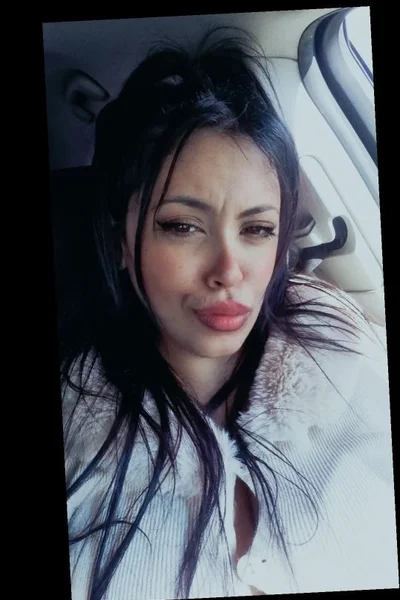 Lara Belen (24 años) — Bariloche, Argentina - 28