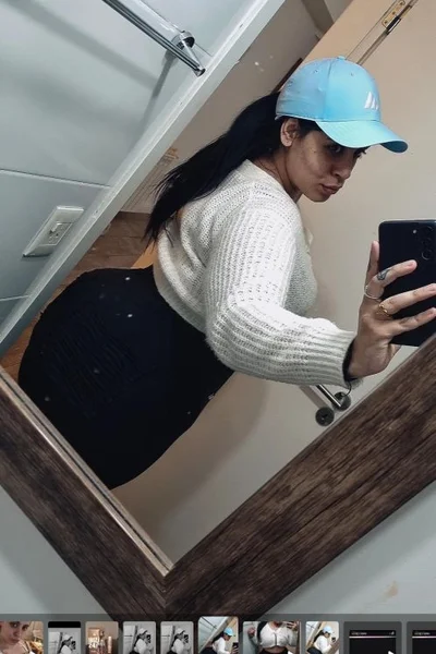 Lara Belen (24 años) — Bariloche, Argentina - 32