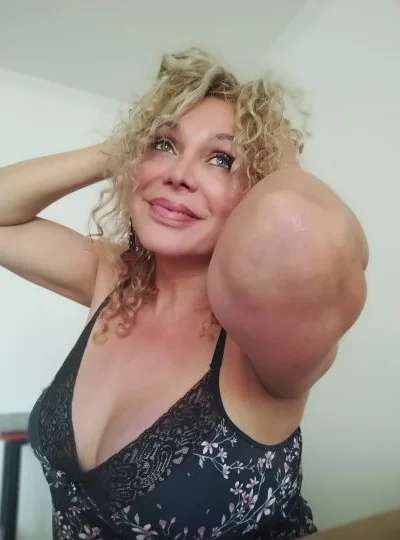 Gabriela Santos (41 años) — Castellanos, Argentina - 18