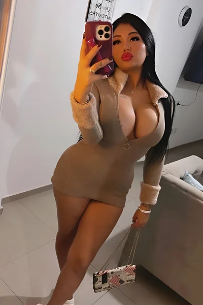 Miah (27 años) — Recoleta, Argentina - 32