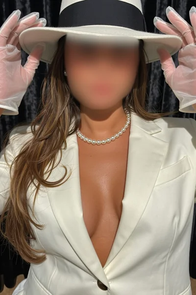 Alessia (29 anos) — Puerto Madero, Argentina - 5
