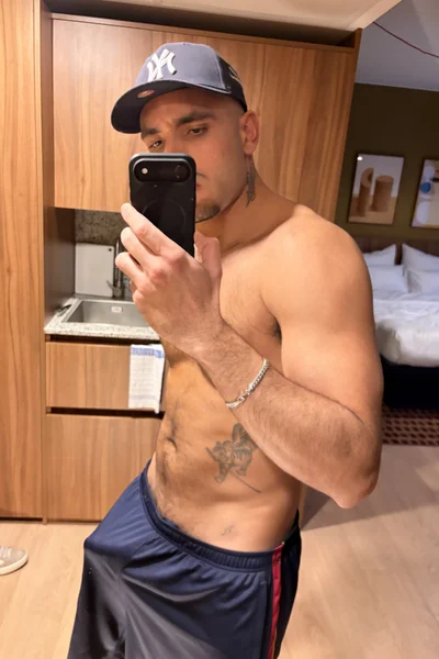 Dantas (27 años) — São Paulo, Brasil - 9