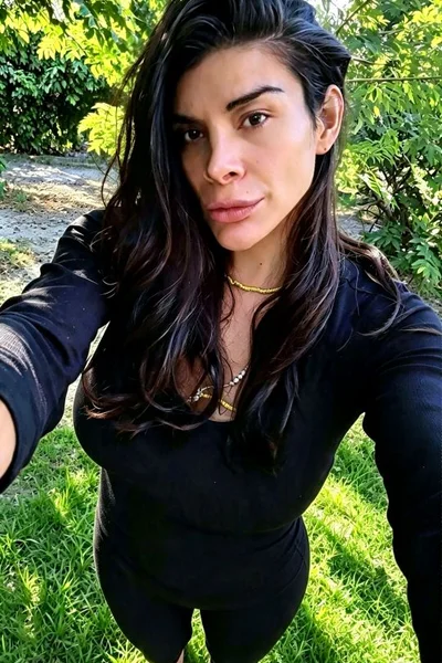 Victoria Sarkany (40 años) — Banda, Argentina - 20