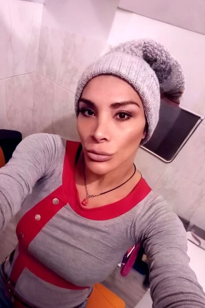 Victoria Sarkany (40 anos) — Capital, Argentina - 170