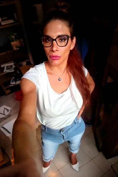 Victoria Sarkany (40 anos) — Capital, Argentina - 172