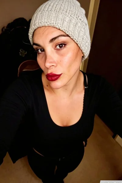 Victoria Sarkany (40 anos) — Capital, Argentina - 79