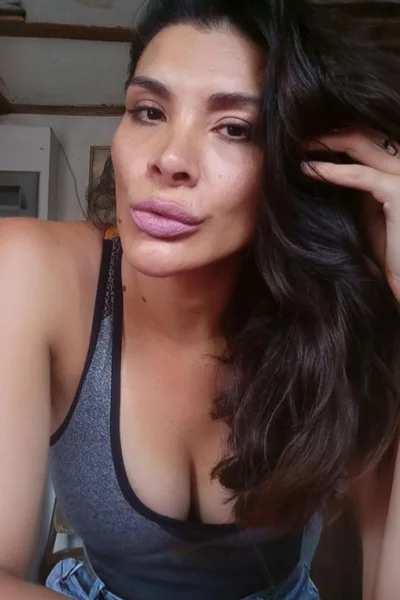 Victoria Sarkany (40 anos) — Capital, Argentina - 185