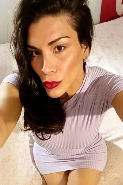 Victoria Sarkany (40 anos) — Capital, Argentina - 146