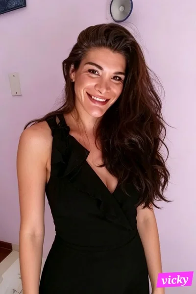 Victoria Sarkany (40 anos) — Capital, Argentina - 93