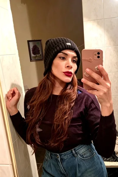 Victoria Sarkany (40 anos) — Capital, Argentina - 125