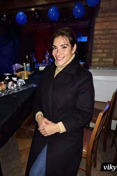 Victoria Sarkany (40 años) — Banda, Argentina - 77