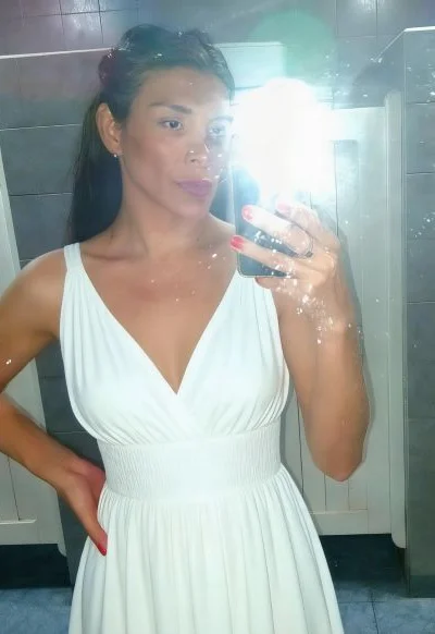 Victoria Sarkany (40 anos) — Capital, Argentina - 164