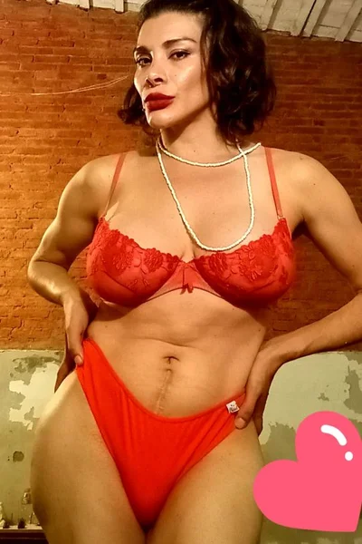 Victoria Sarkany (40 anos) — Capital, Argentina - 153